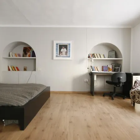 Open Space Crocetta Apartment