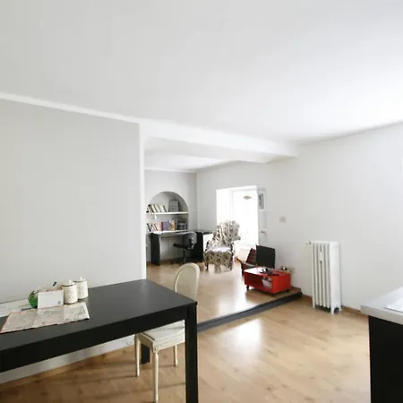 Open Space Crocetta Apartment